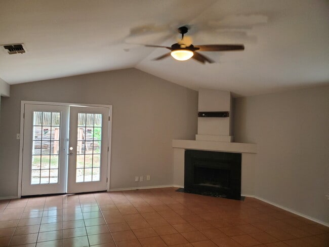 Building Photo - 7729 Ridge Mist Dr