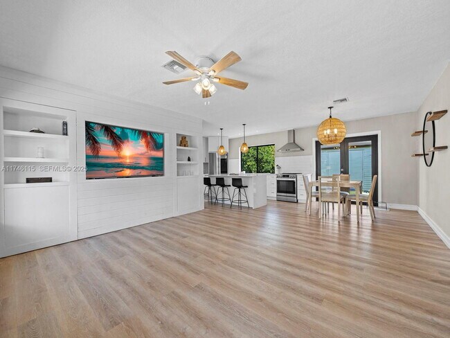Foto del edificio - 4925 SW 102nd Pl