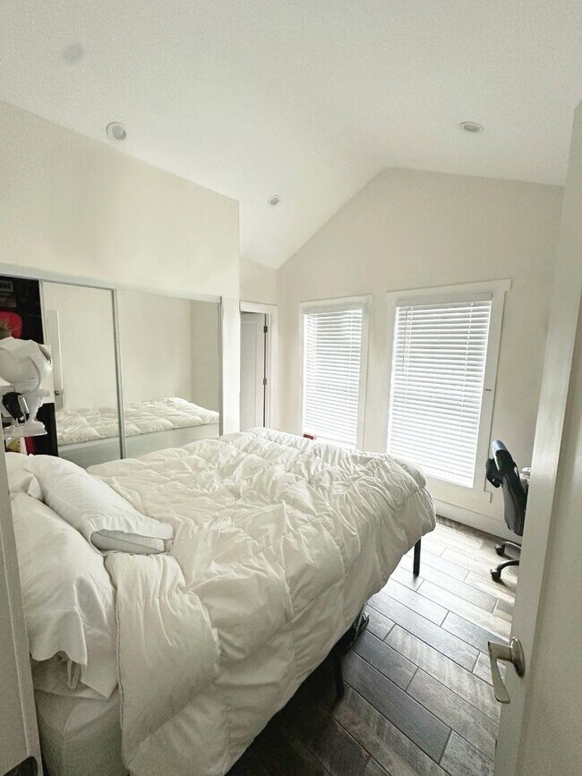 Foto del edificio - 1462-1462 W 28th St