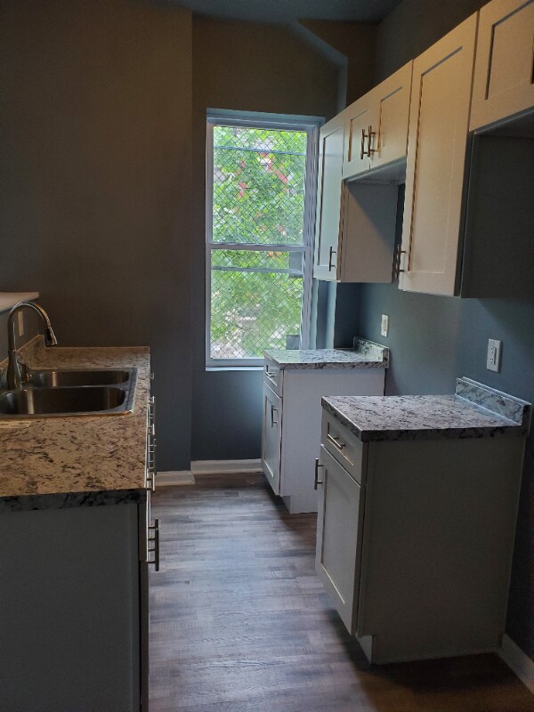 Building Photo - 1049 Brantley Ave