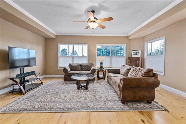 Foto del edificio - 1433 E Hays St