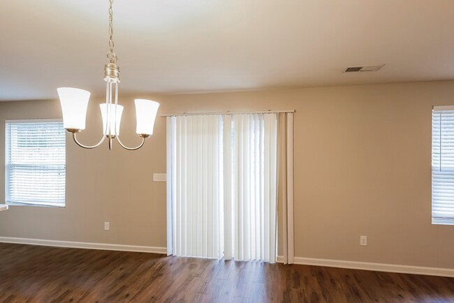 Building Photo - 4 Bedroom Home in Calera!