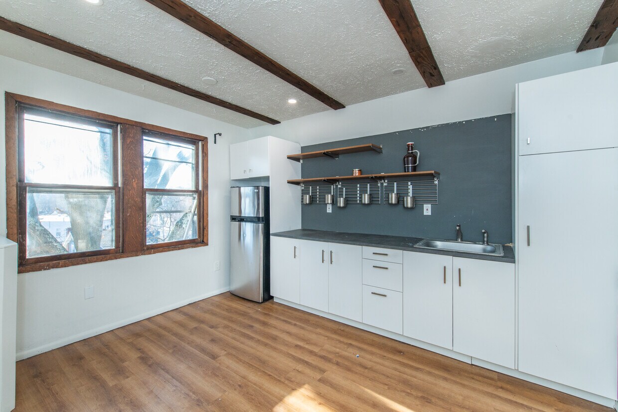 Foto principal - 90 Maple St