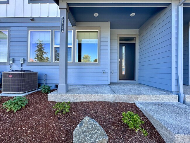 Foto del edificio - Hillsboro’s New Gordon Creek Pointe Community 3 Bed 2.5 Bath! MOVE IN SPECIAL