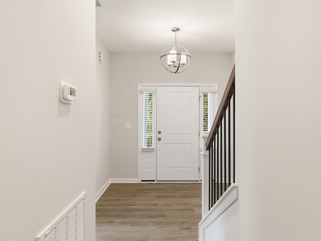 Building Photo - 103 Frosted Iris Ln