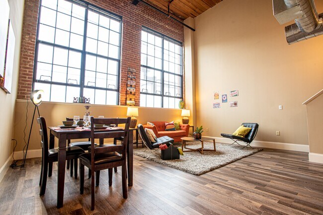 Foto del edificio - US Rubber Lofts