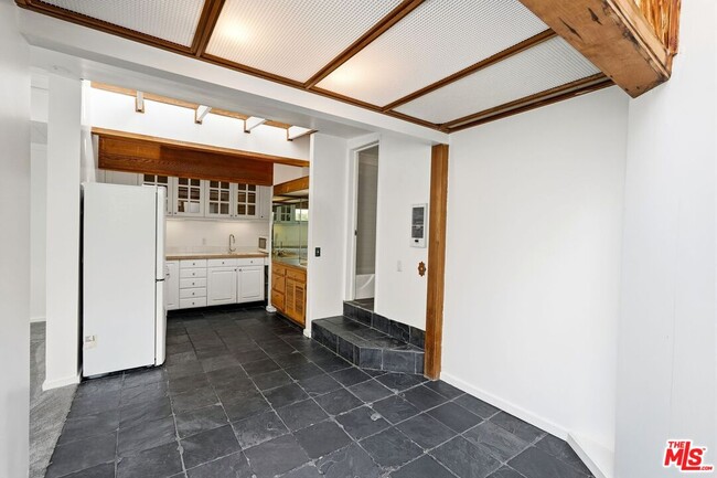 Building Photo - 6456 Surfside Way