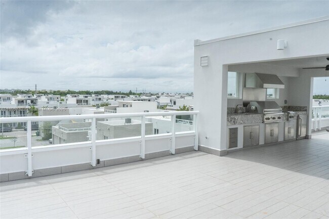 Foto del edificio - 10360 NW 64th St