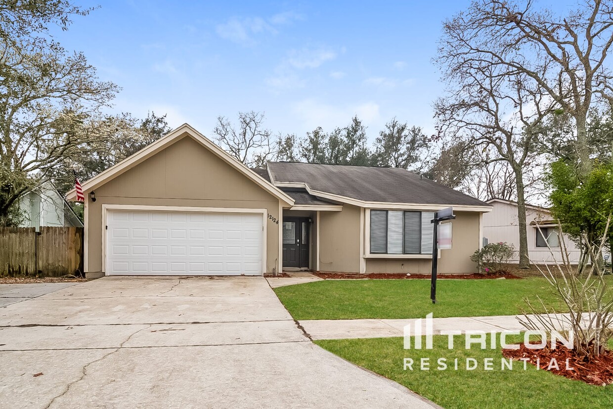 Foto principal - 12124 Roundham Ln