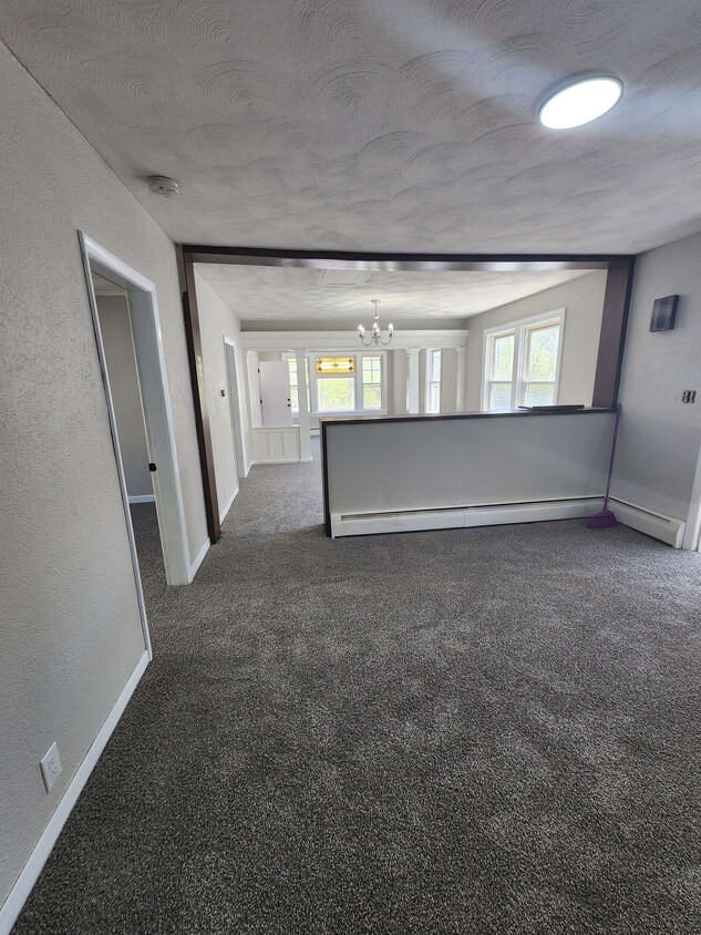 Living Dining Room - 1164 Lonsdale Ave