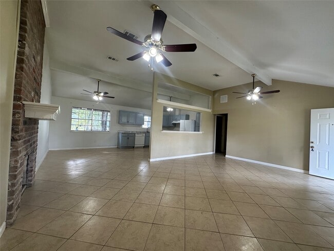 Building Photo - 3333 Longhorn Dr