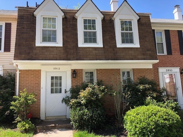 Beautifully remodeled 3-bed 2.5-bath Townh... - Beautifully remodeled 3-bed 2.5-bath Townh... Townhome