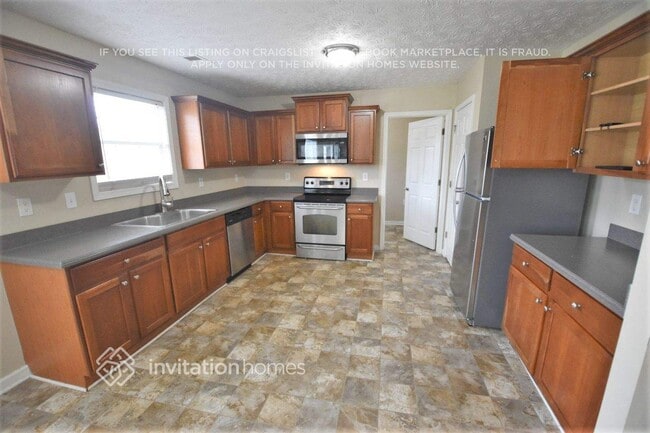 Building Photo - 3442 Foster Ridge Tr SW