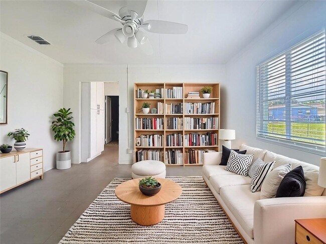 Foto del edificio - 331 E Street Unit