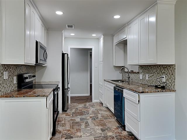 Foto del edificio - 1320 Juniper Ln