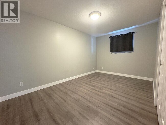 Photo du bâtiment - Basement-7210 FRANCES STREET