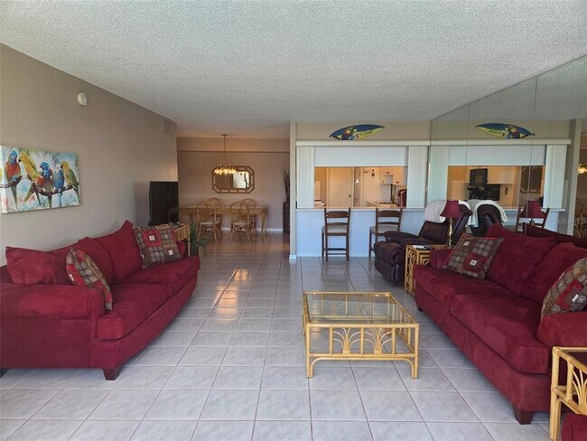 Foto del edificio - 632 Edgewater Dr