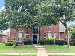 Building Photo - 1631 Clarke Springs Dr