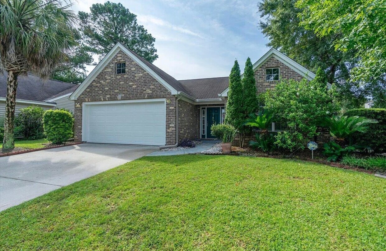 16 Hawthorne Court House for Rent in Bluffton, SC