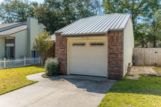 Foto del edificio - 101 Cedar Ridge Way