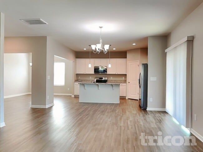 Foto del edificio - 741 Rolling Creek Cir