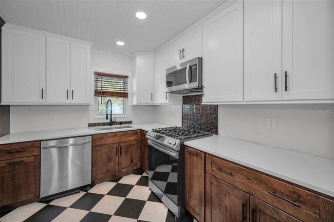 Building Photo - 1529 Paloma Ln