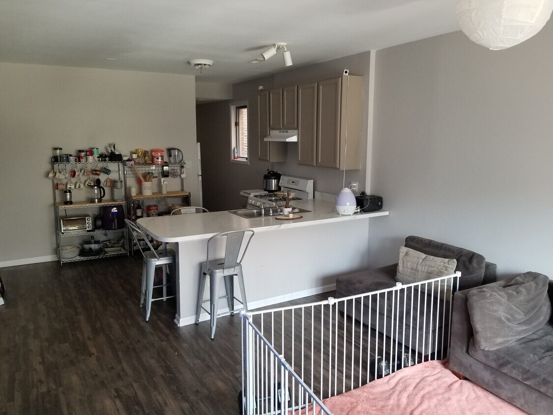 Foto principal - 2529 W Flournoy St