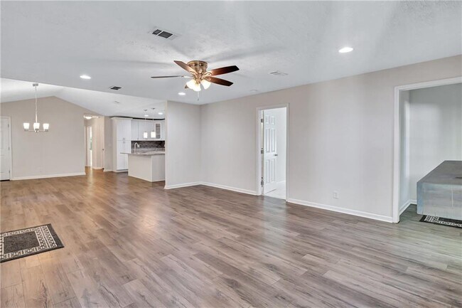 Building Photo - 5772 Lilburn Stone Mountain Rd