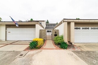 Building Photo - 4436 Sandburg Way