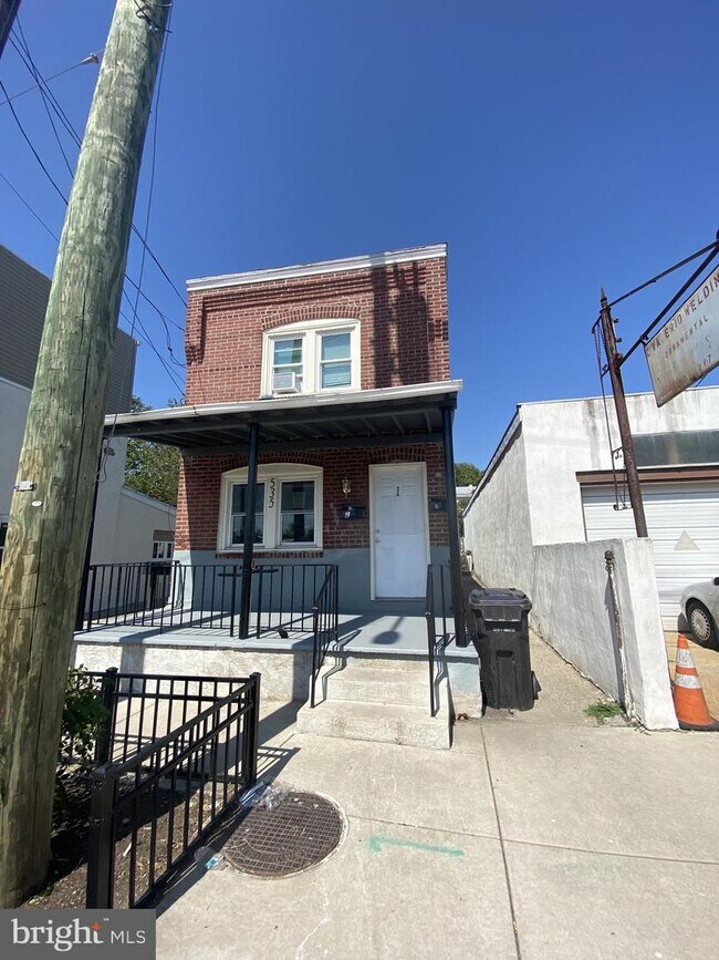 Foto del edificio - 535 E Lafayette St