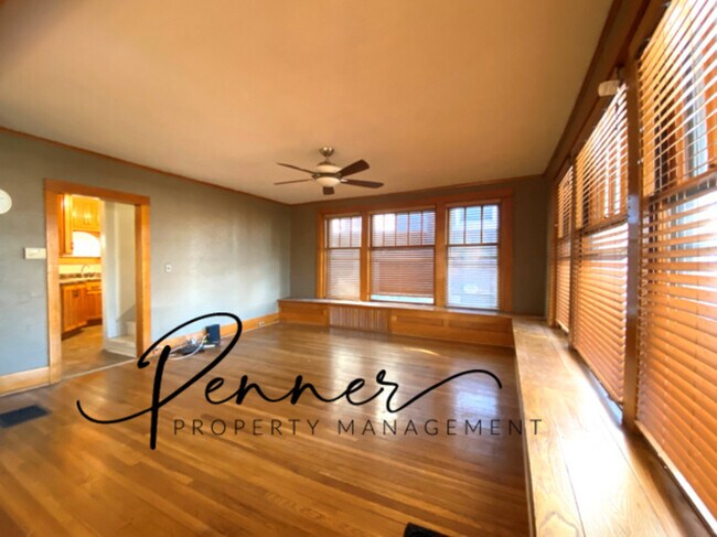 Building Photo - 127 E Kansas Ave