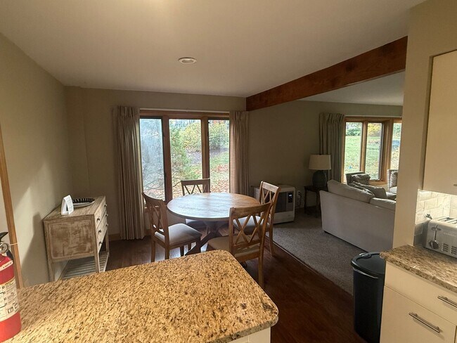 Foto del edificio - WINTER RENTAL - Cozy Condo in Gilford