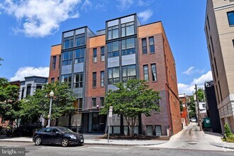 Building Photo - 1407 W St NW