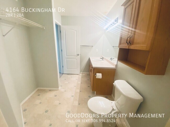 Photo du bâtiment - 4164 Buckingham Dr