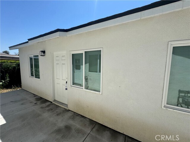 Primary Photo - 10556 Laurel Canyon Blvd