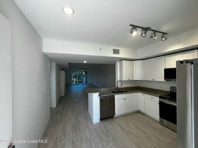 Building Photo - 735 Pilot Lane