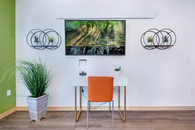 Building Photo - 2811 18th Ave S