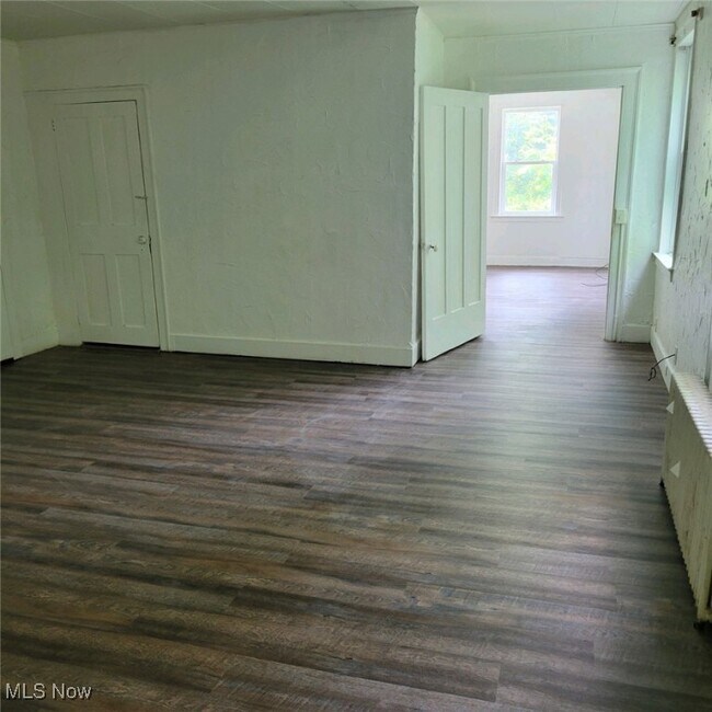 Foto del edificio - 5466 S Ridge Rd