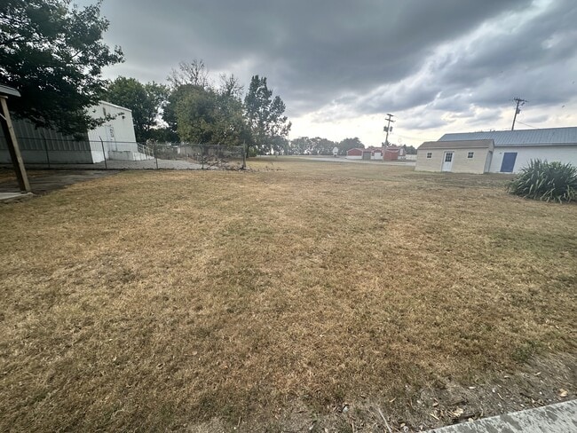 Foto del edificio - 10248 Dixie Beeline Hwy