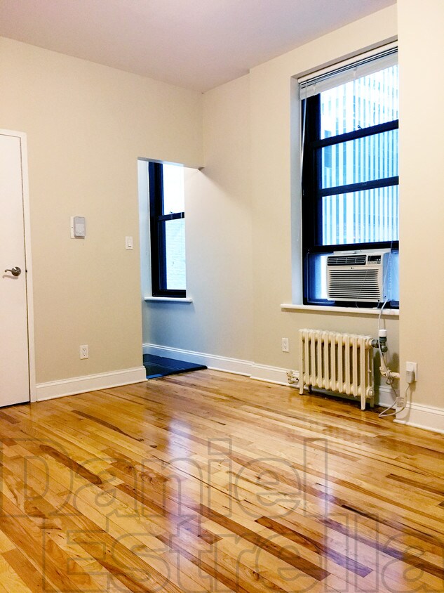 Estudio - 150 W 47th St