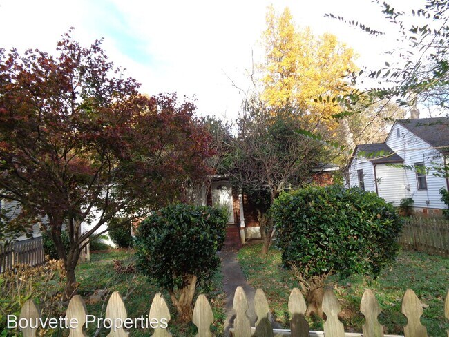 Foto del edificio - 2 br, 1 bath House - 842 Flat Shoals Way SE