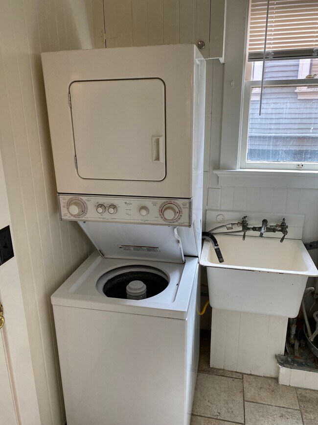 Foto del edificio - Great North Oakland 2bd/1bth