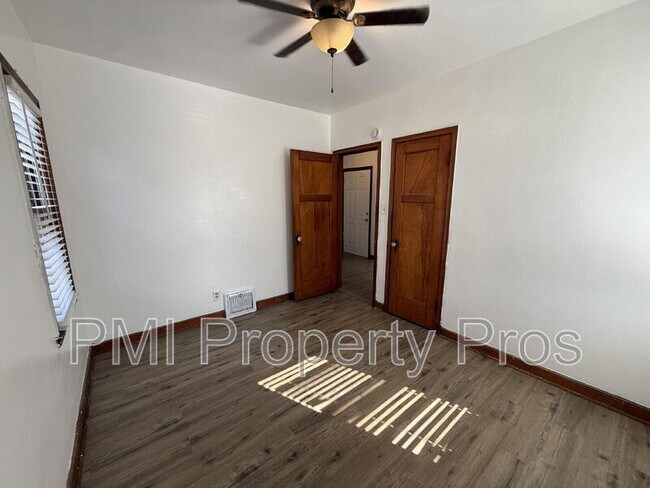 Foto del edificio - 2821 N 57th St