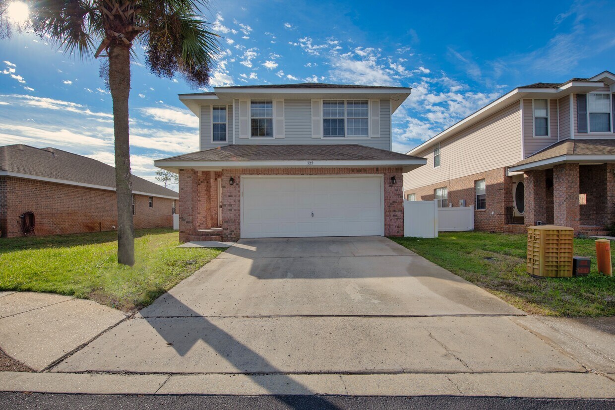 Primary Photo - 722 Marsh Harbor Dr