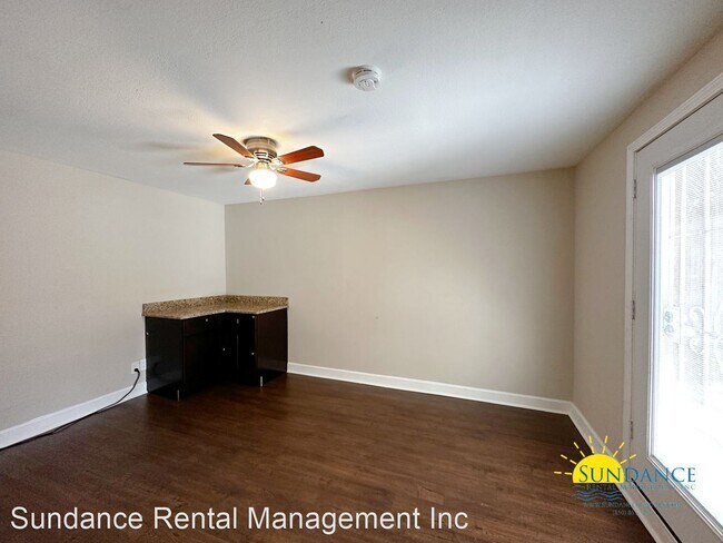 Building Photo - 4 br, 3 bath House - 505 South Avenue