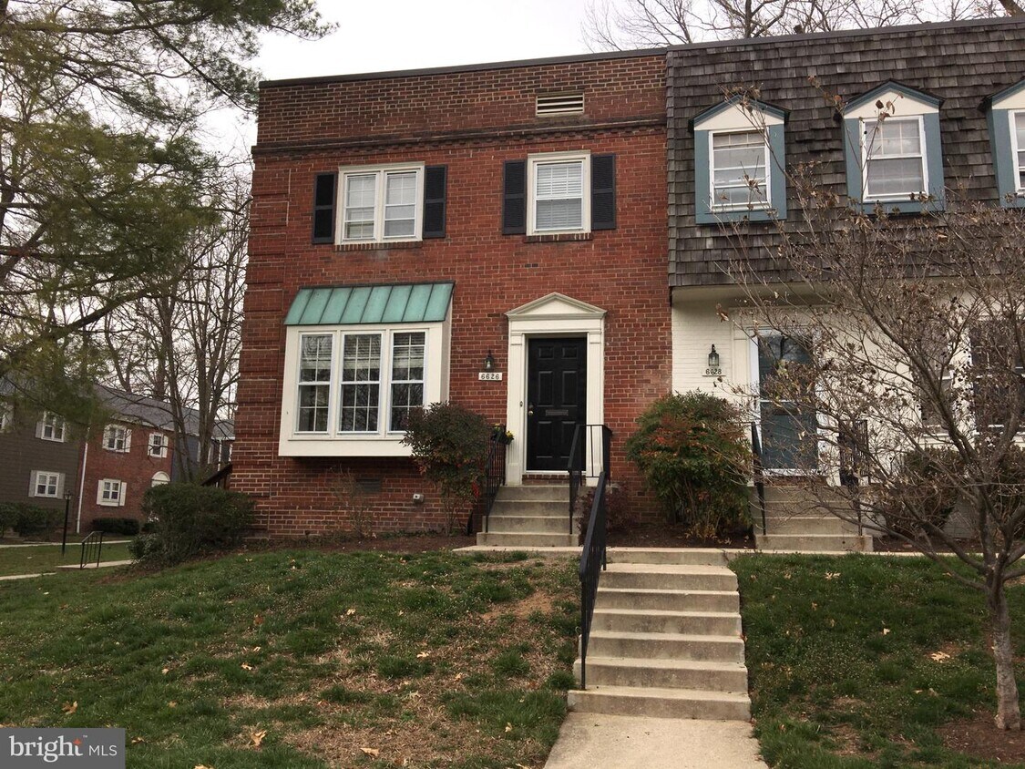 Primary Photo - 6626 Hillandale Rd