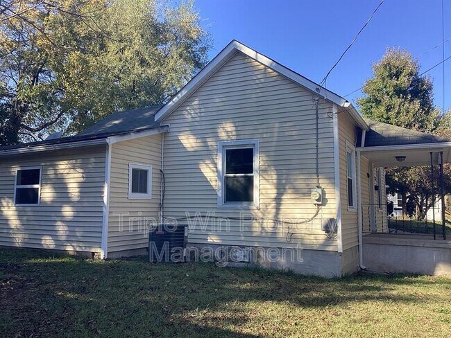 Foto del edificio - 535 S Adams St