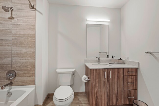 Photo - 166 N Aberdeen St Apartment