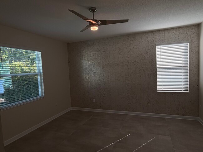 Foto del edificio - 4452 Seven Canyons Dr