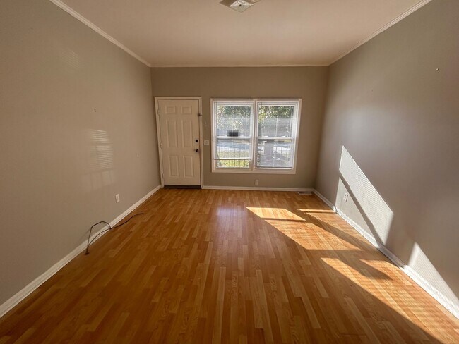 Foto del edificio - 10 Willow Ln